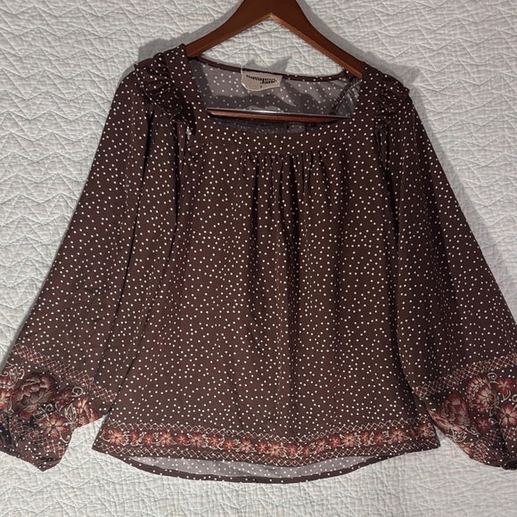 Savanna Jane Tops - Savanna Jane Brown Polka Dot Blouse Embroidered Floral Hem Balloon Sleeves